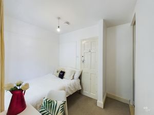 Photo 16- click for photo gallery